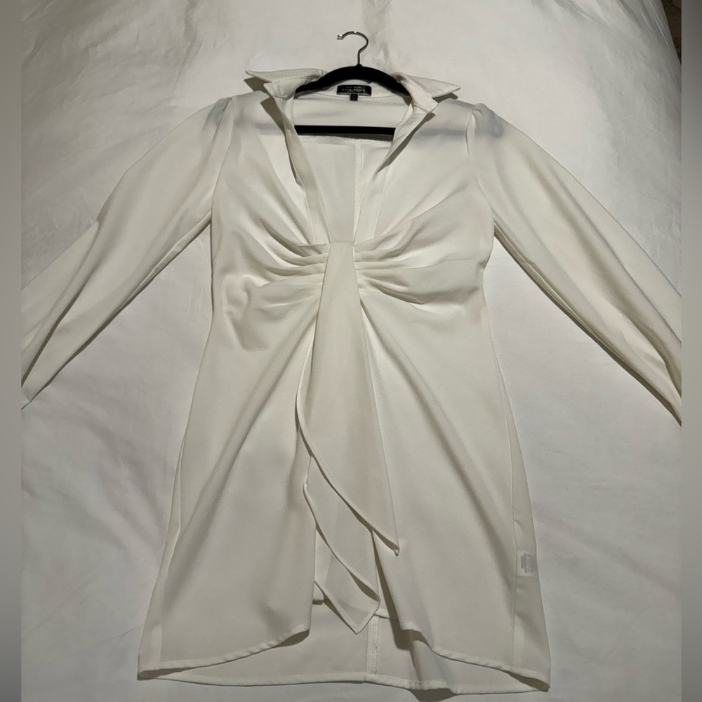 Beautiful white dress!